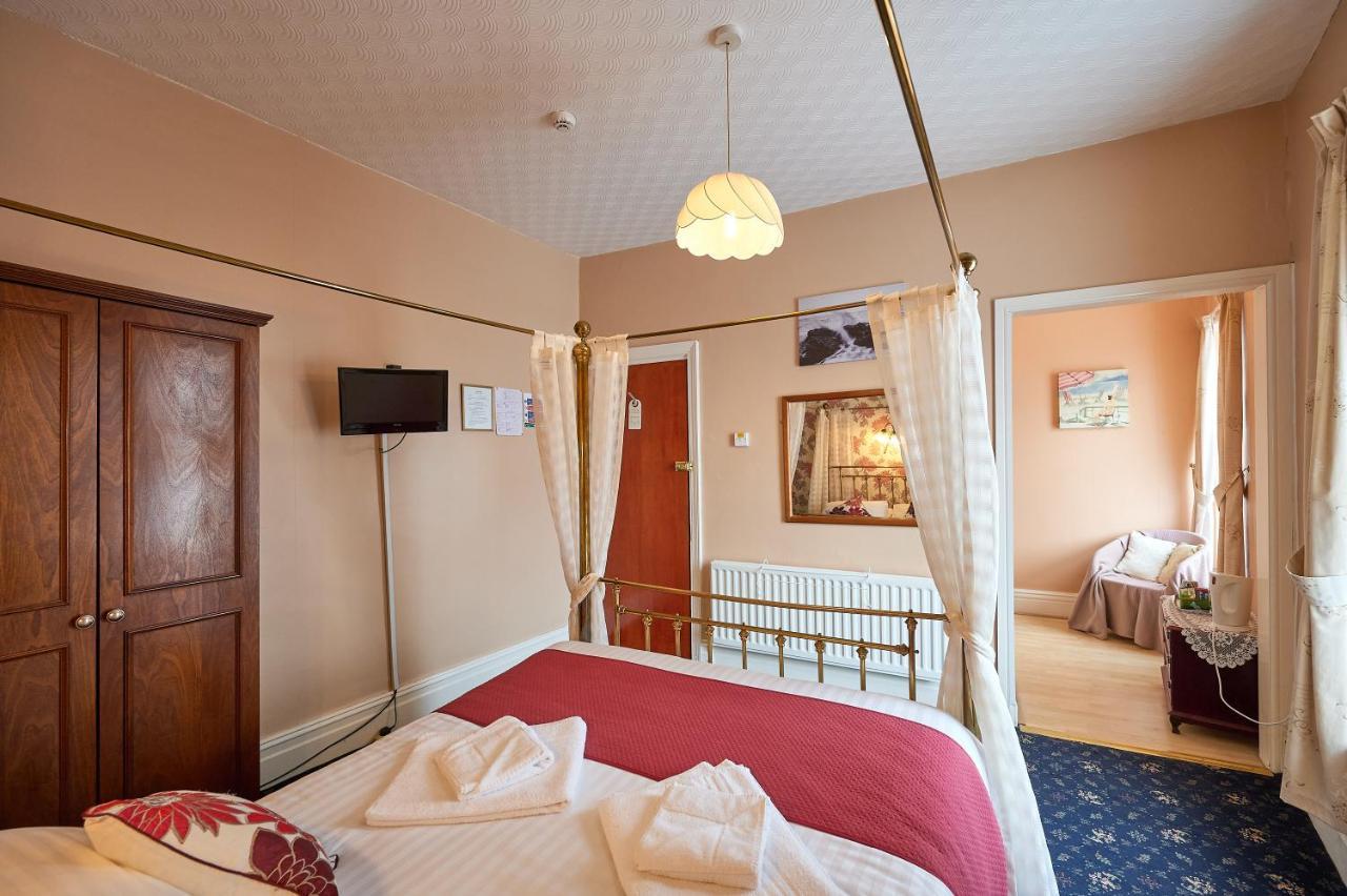 The Wilton International Bed & Breakfast Blackpool Exterior foto